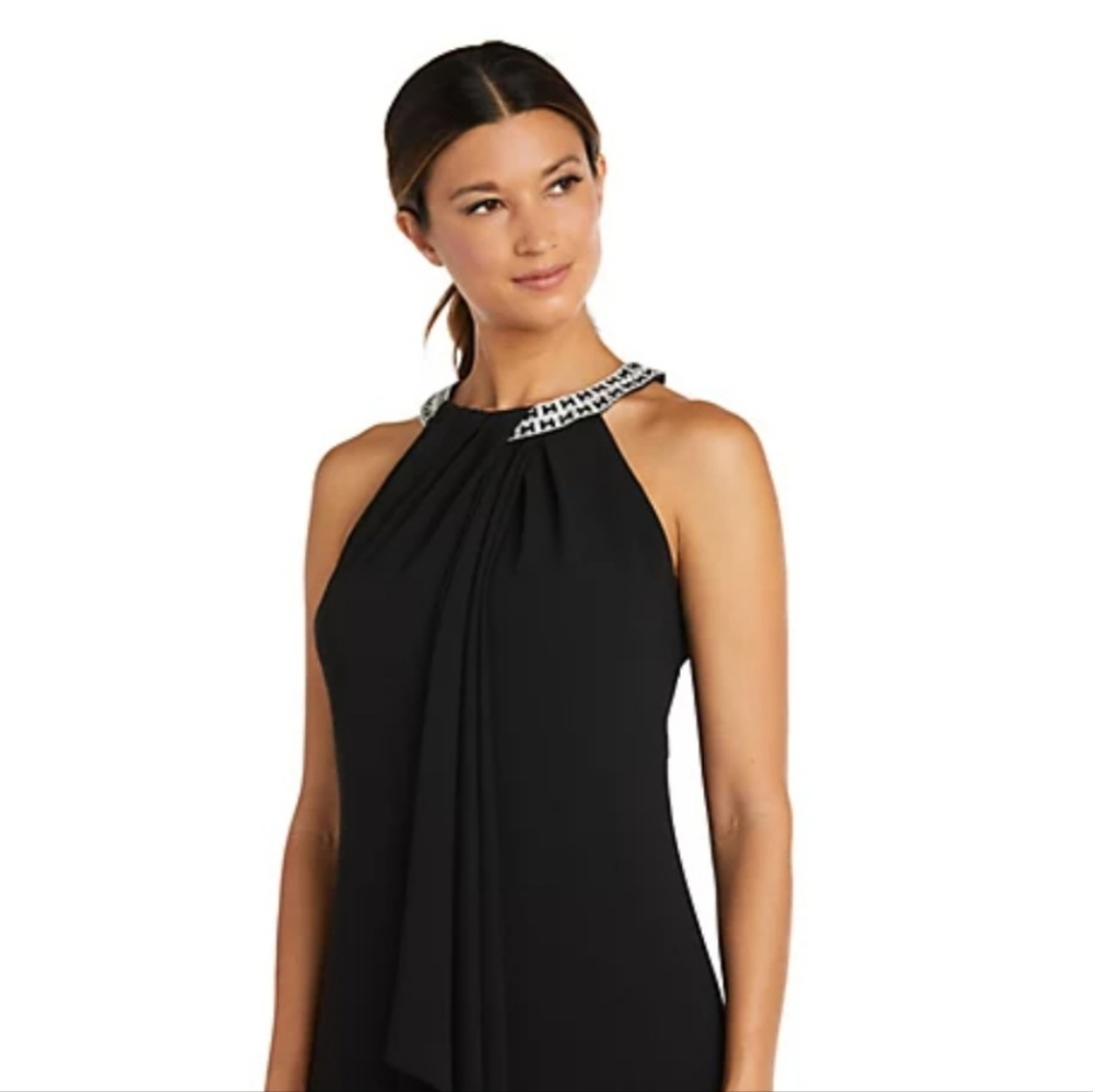 Women's cocktail dress with halter neckline